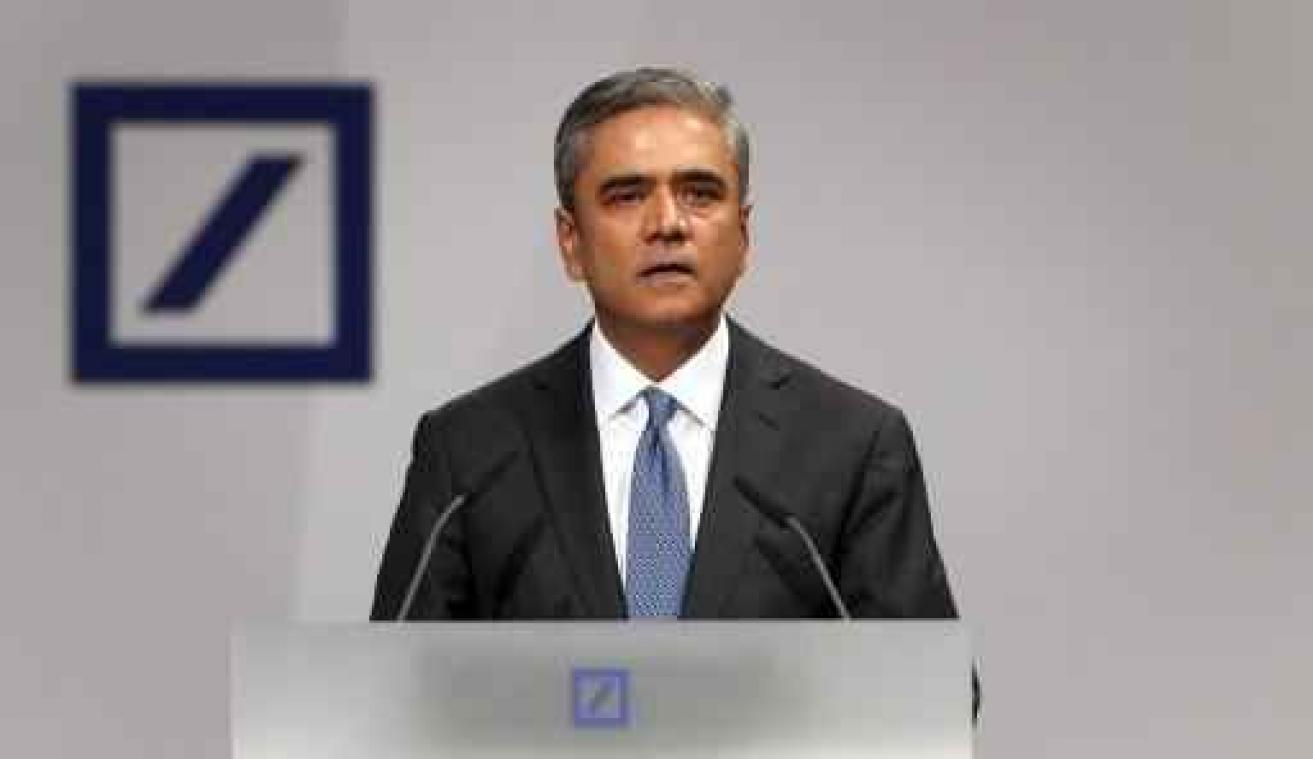 "Deutsche Bank wil bonussen ex-topmannen terug"