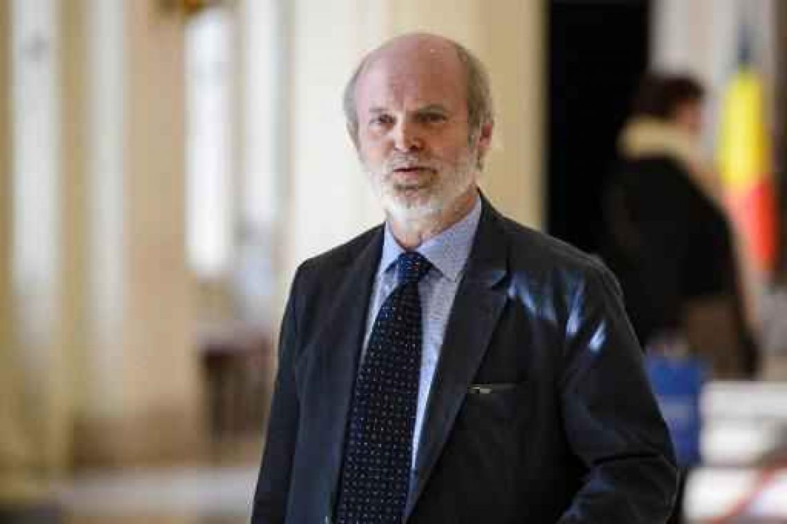 BBI-directeurs distantiëren zich van Karel Anthonissen