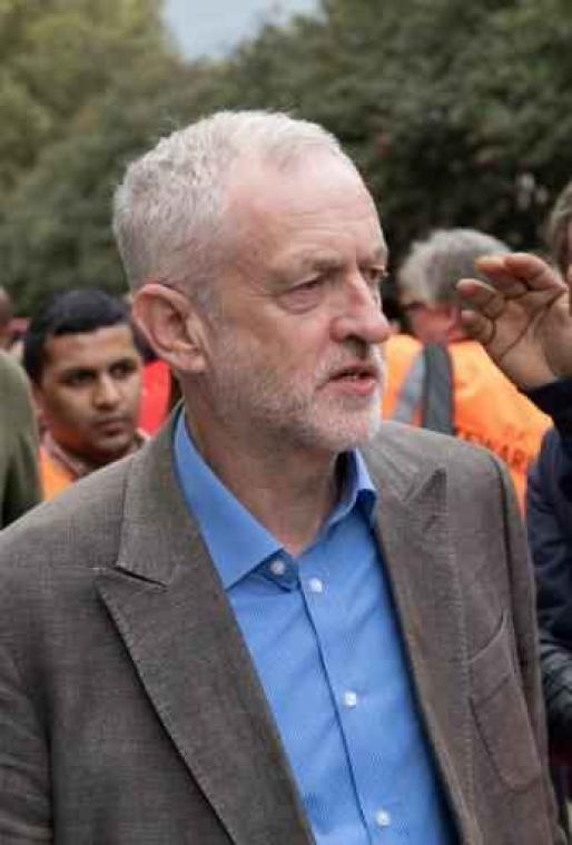 Labour-leider Corbyn veroordeelt het "vals anti-elitarisme" van Trump en Farage