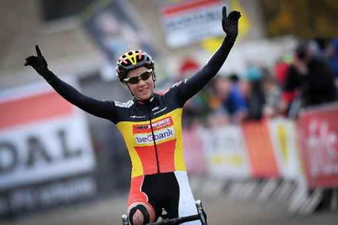 Sanne Cant heerst in Hasselt