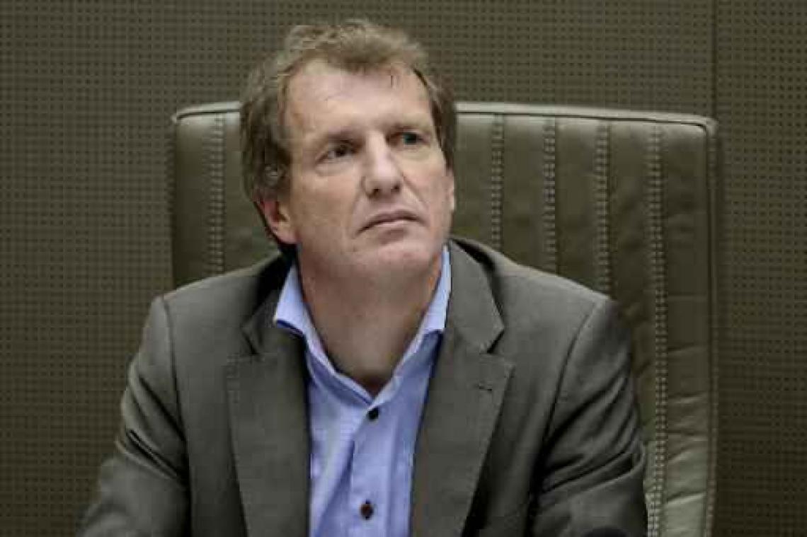 Sp.a: "Vlaanderen stevent af op tekort door onkunde Van Overtveldt"