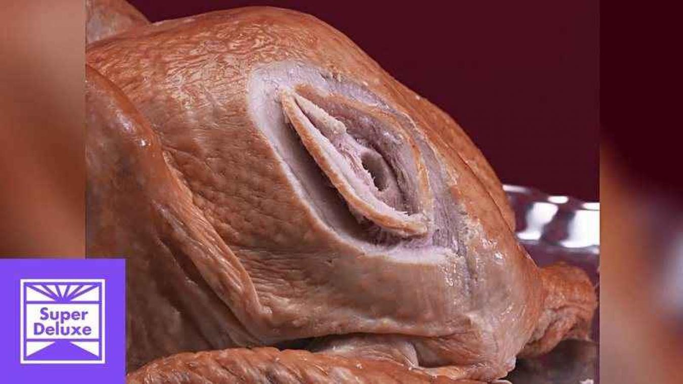 Gouden tip voor Thanksgiving: kerf een vagina in een kalkoen