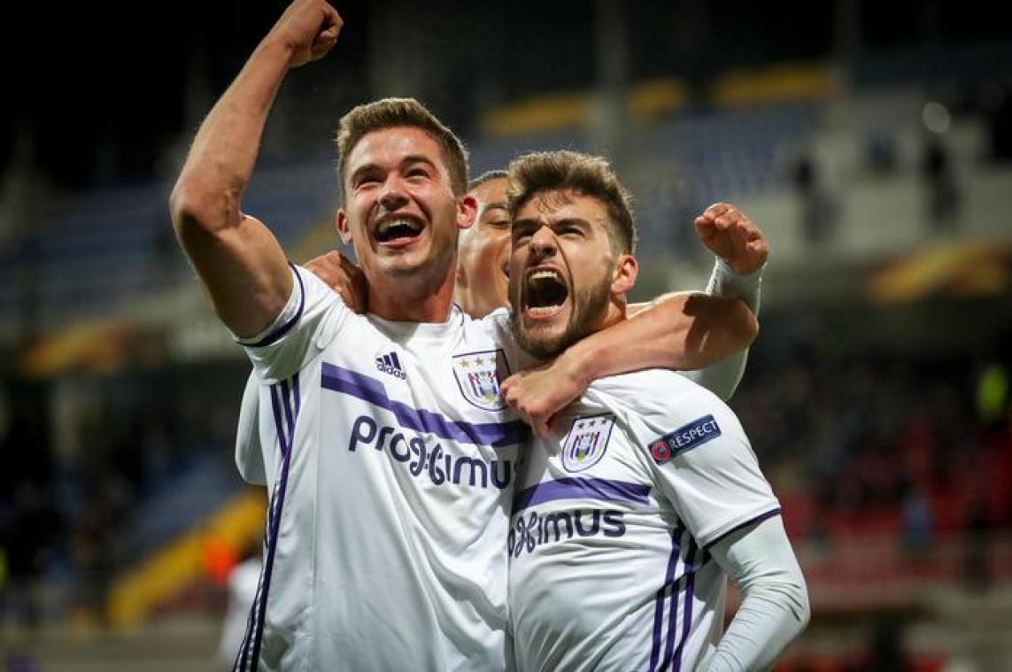 Anderlecht verdrijft crisis met Europese kwalificatie