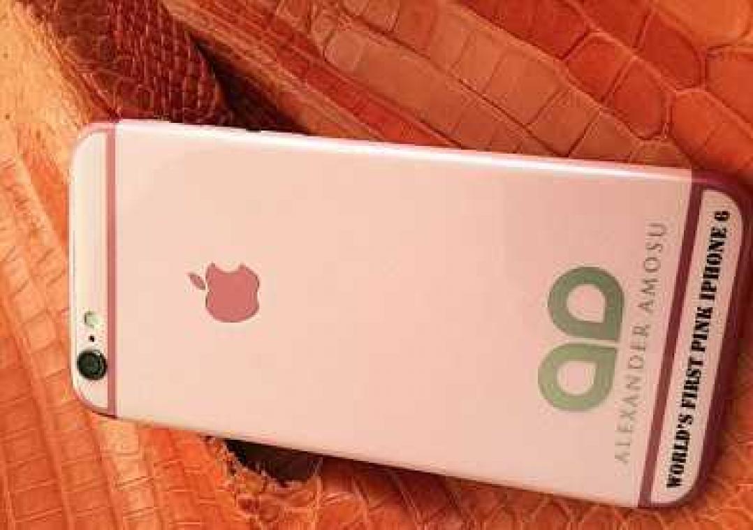 Verwen je vriendin met 's werelds eerste roze iPhone