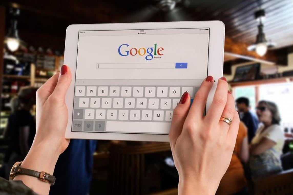 Door het internet voelen we ons slimmer dan we werkelijk zijn