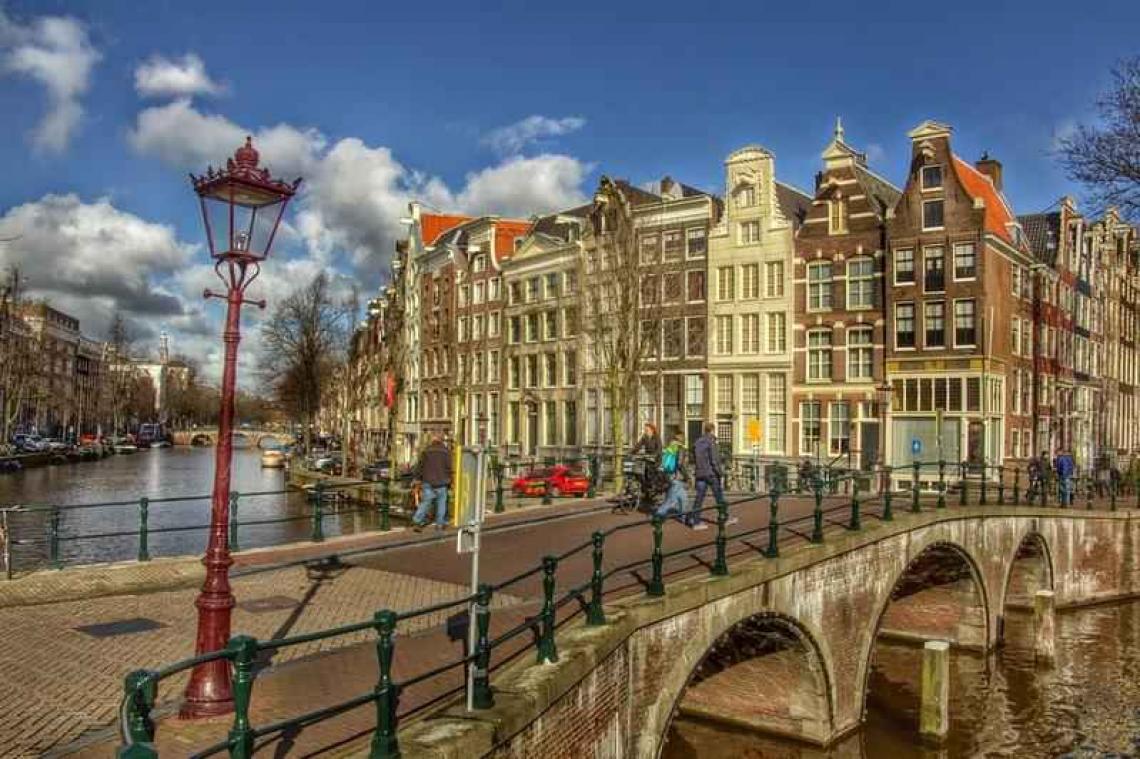 Amsterdam bindt strijd aan tegen intimidatie van vrouwen op straat