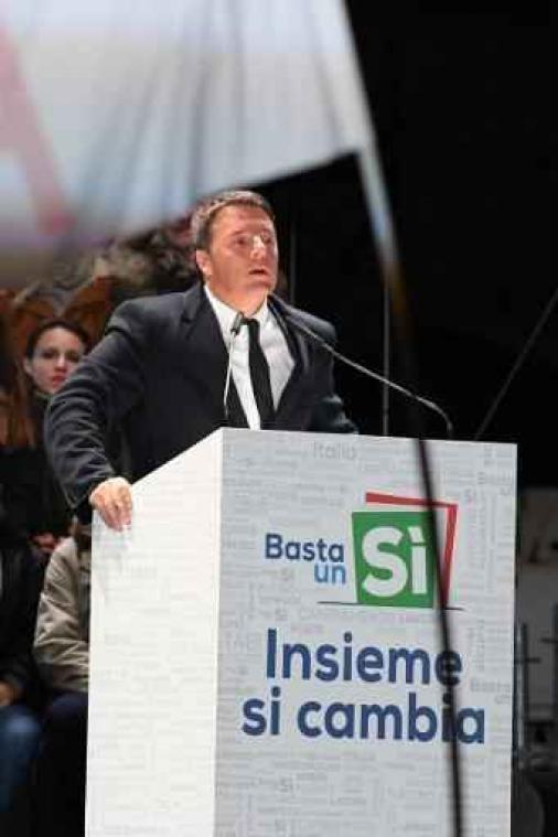 Referendum Italië - Renzi lanceert laatste offensief om onbesliste kiezer te overtuigen