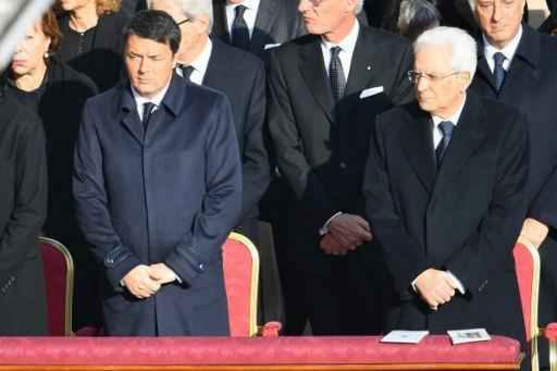 Italiaanse president roept voor ontslag Renzi op tot "kalmte"