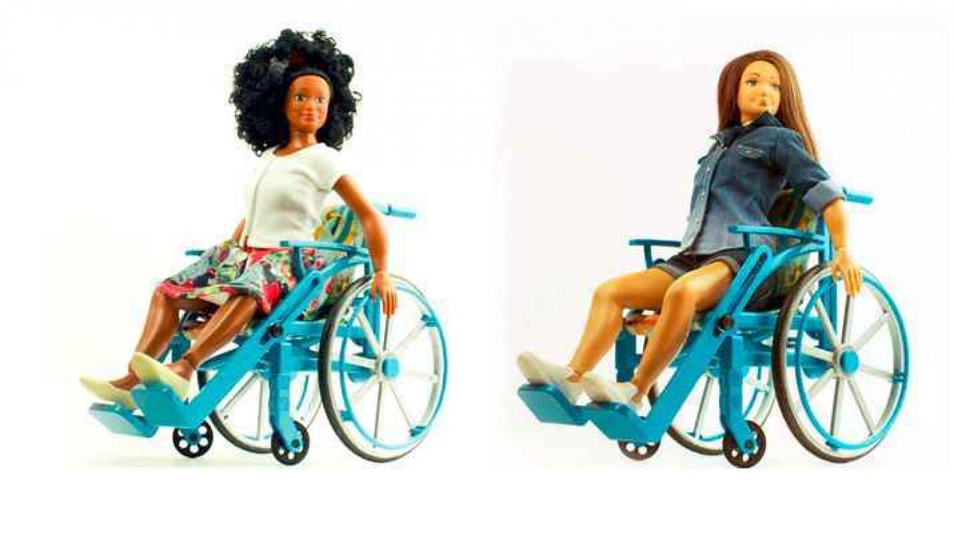 Amerikaanse kunstenaar ontwerpt rolstoelen voor barbiepoppen