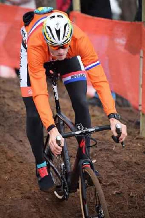 Lars Boom pas negende in veldrit in Asteasu