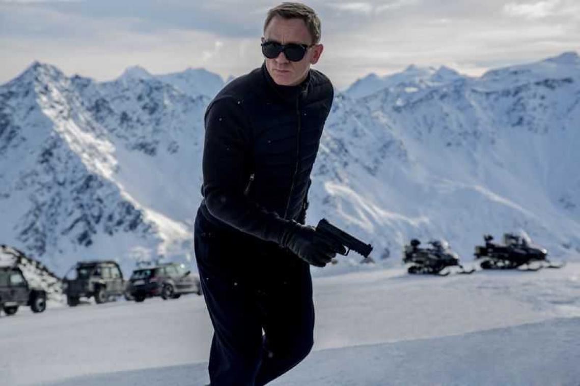 Eerste beelden achter de schermen van nieuwe Bond-film staan online