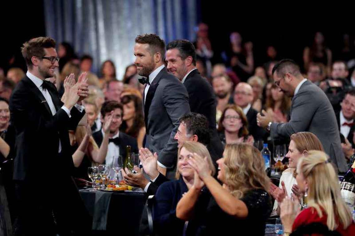 Ryan Reynolds valt in de prijzen tijdens Critic's Choice Awards