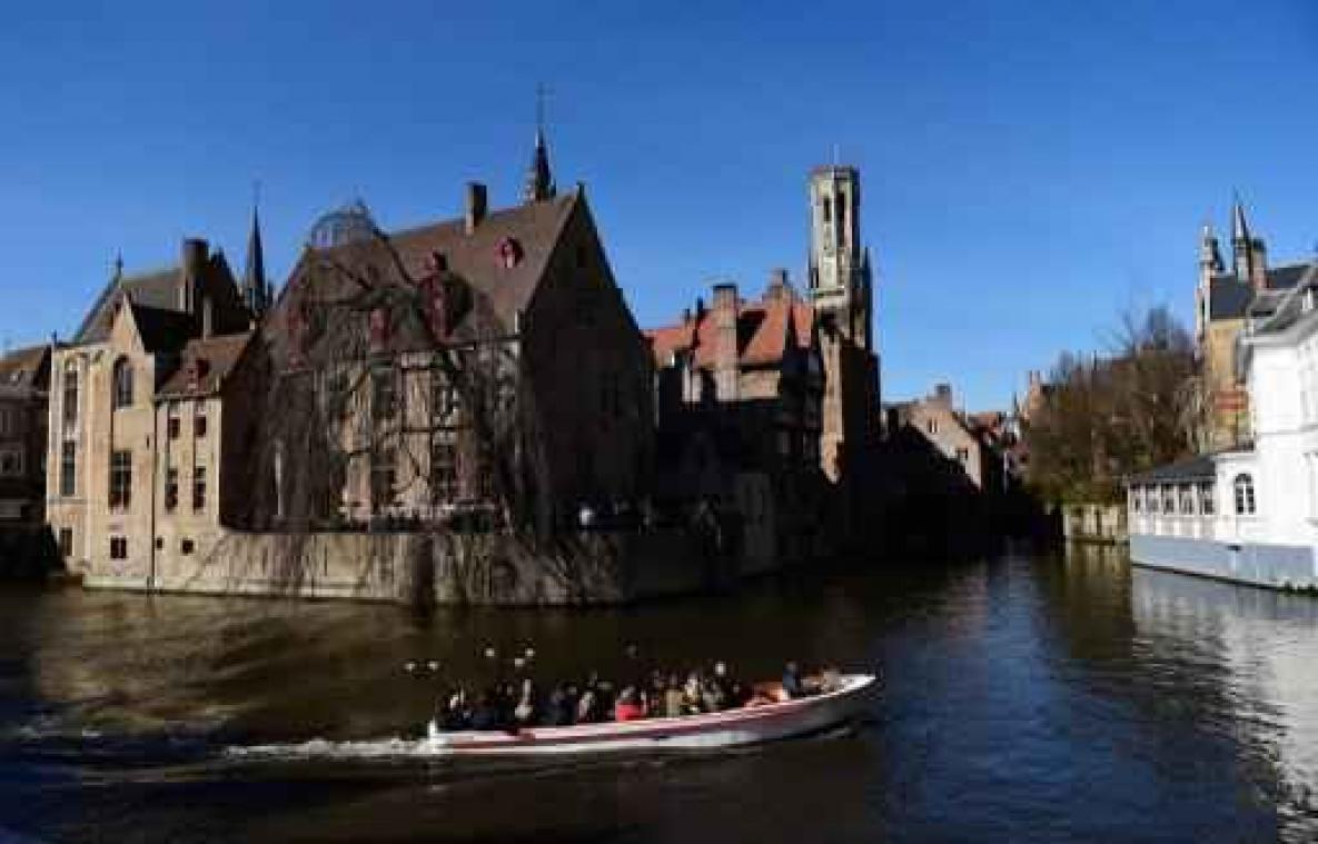 Bruggeling omarmt de toerist