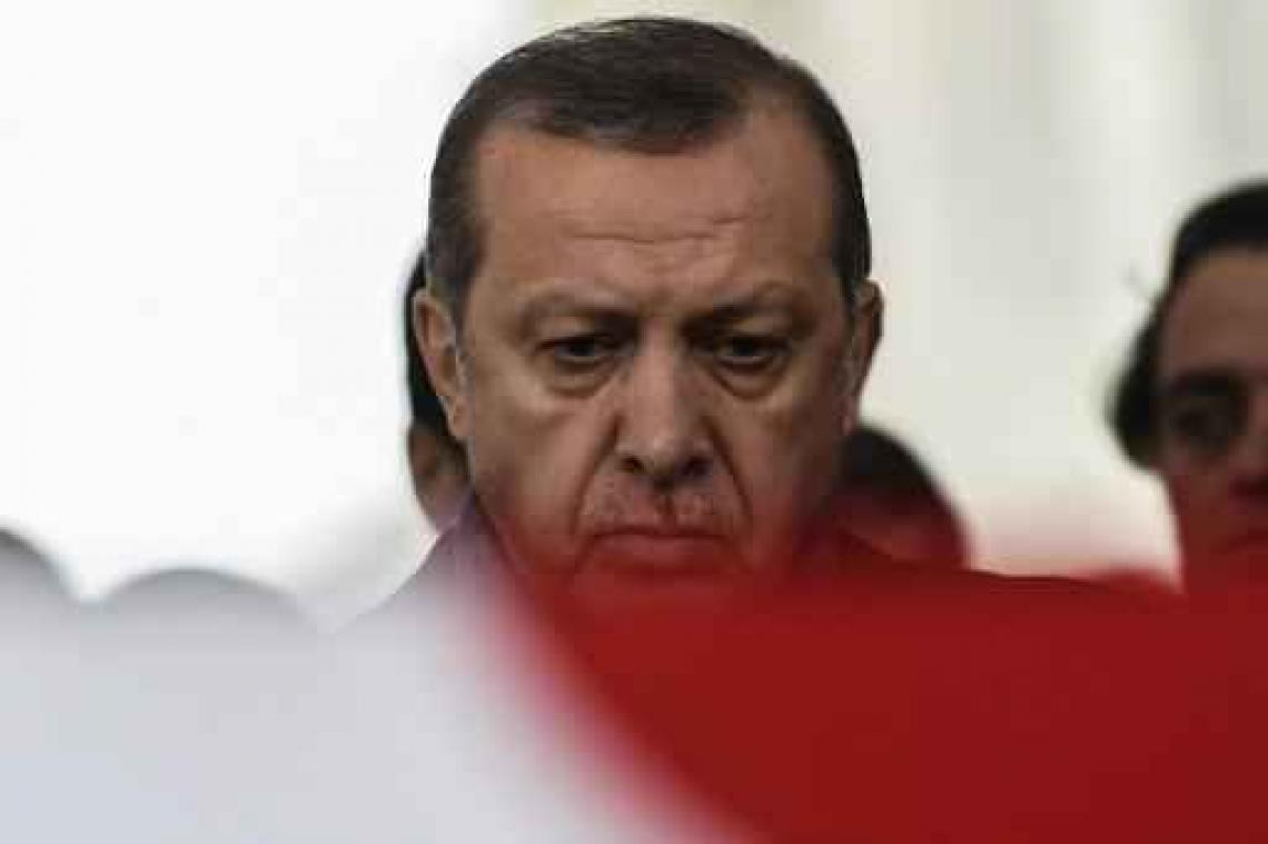 Turkse president Erdogan zegt Poetin te zullen bellen