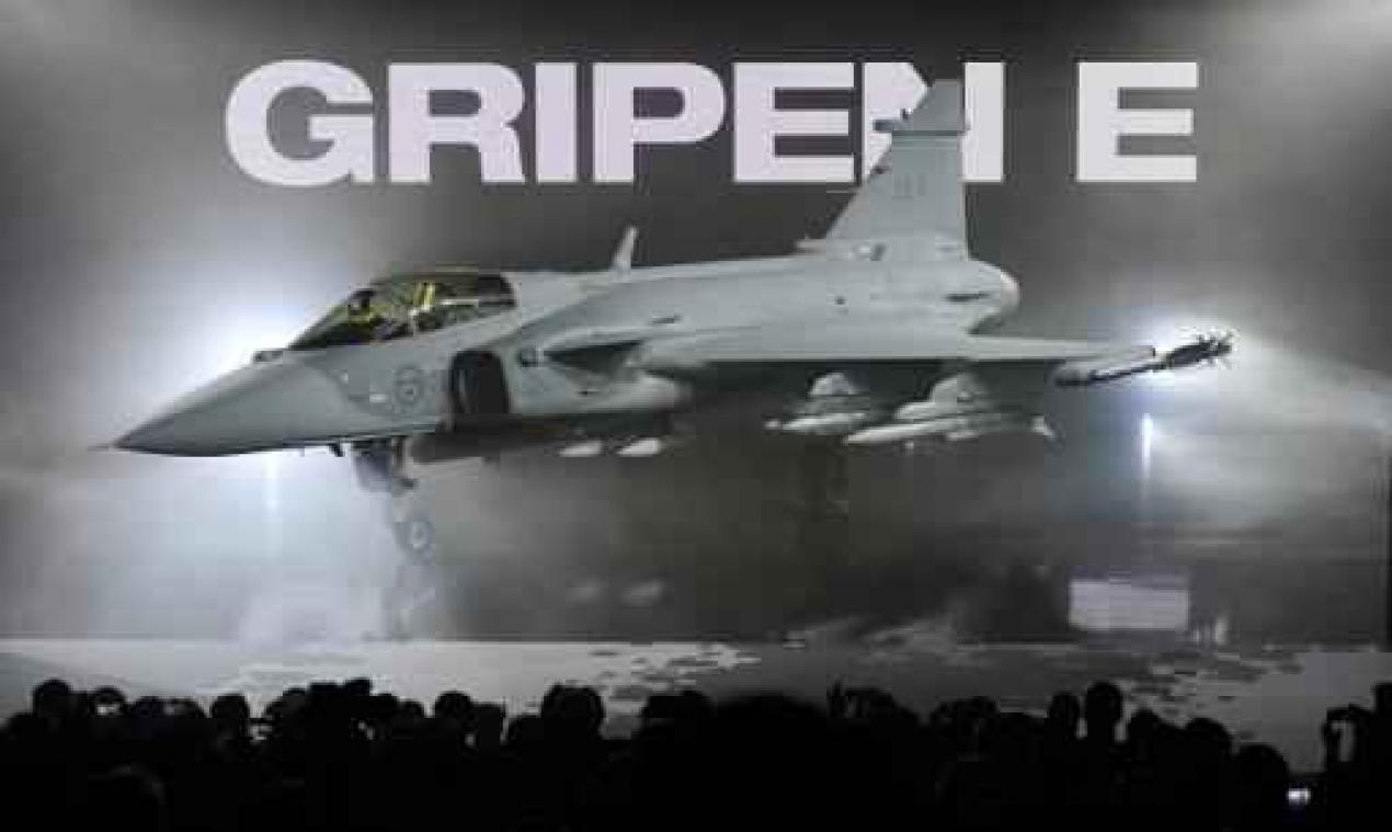 Saab stelt eerste vlucht van straaljager Gripen E met verschillende maanden uit