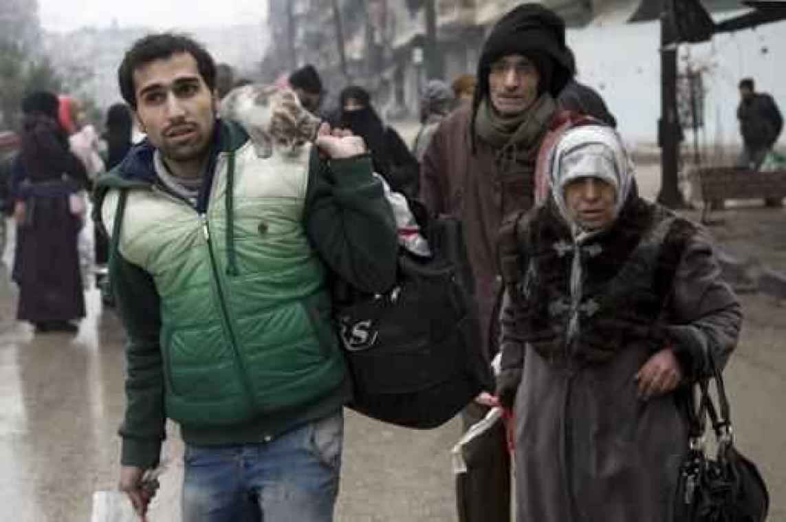Humanitaire visa blijven maandenlang liggen