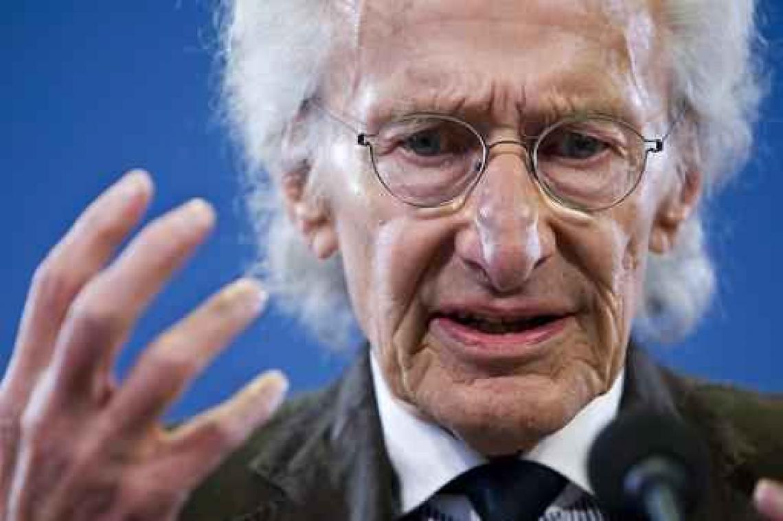 Dochter vindt onvoltooide toneeltekst Harry Mulisch