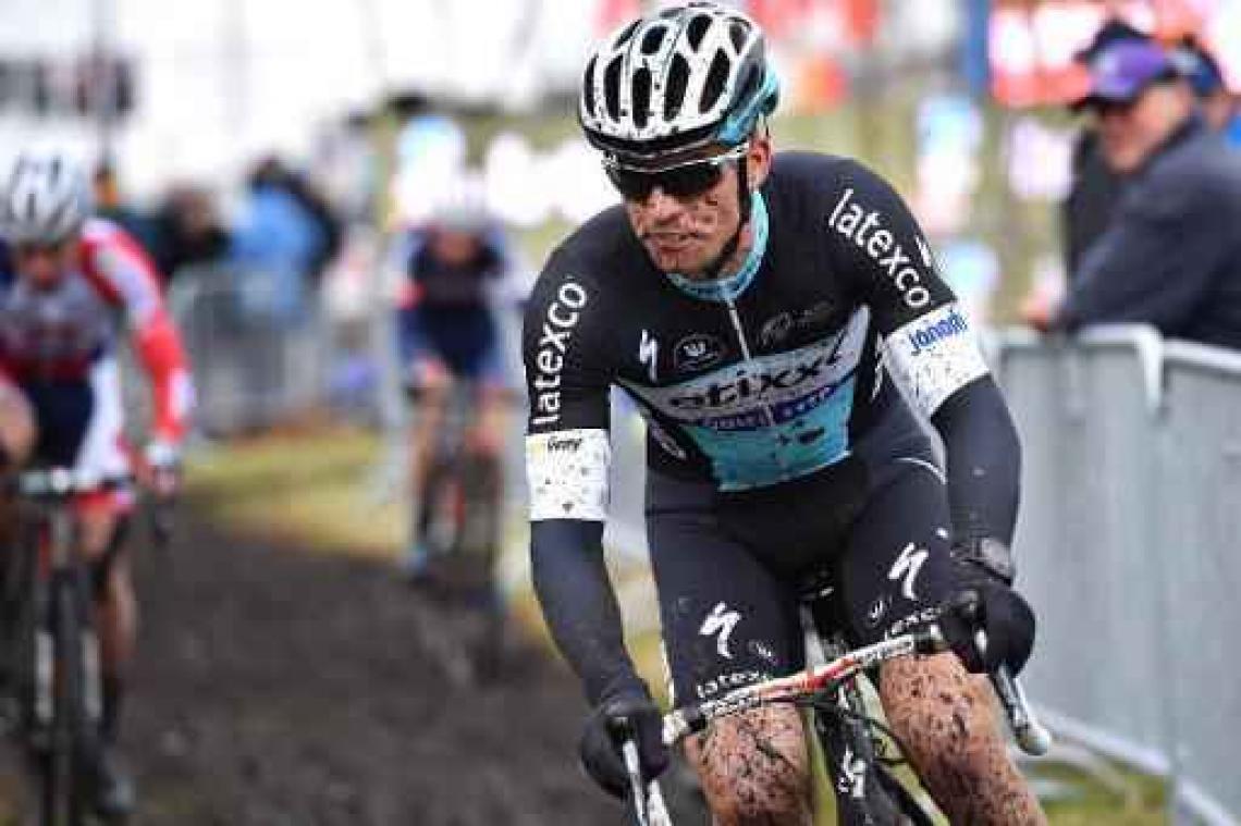 Zdenek Stybar duikt zeker twee keer het veld in