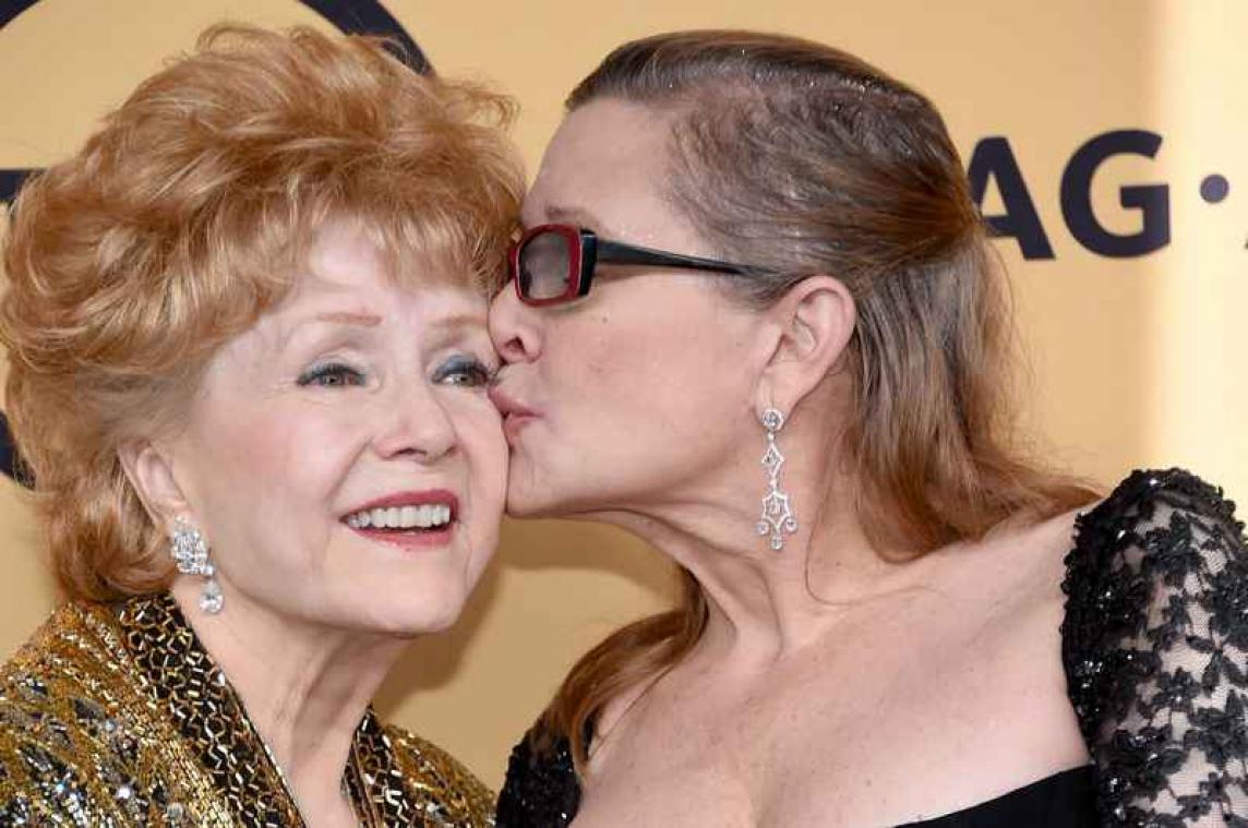 Debbie Reynolds sterft een dag na dochter Carrie Fisher