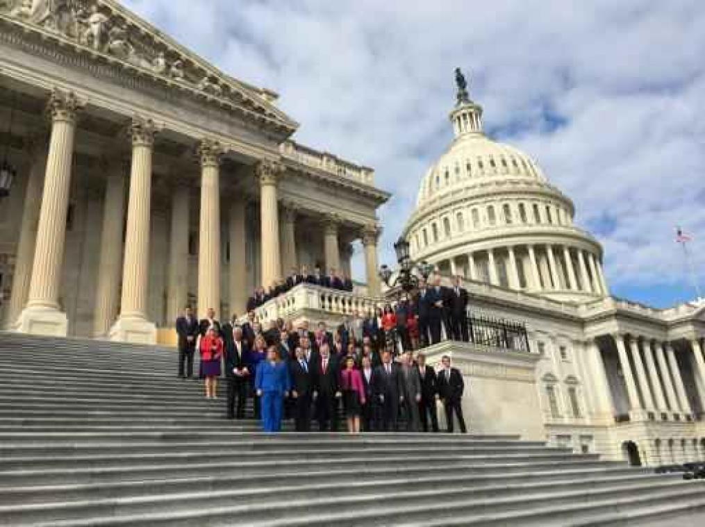 Amerikaanse Republikeinen leggen onafhankelijke ethische waakhond aan banden