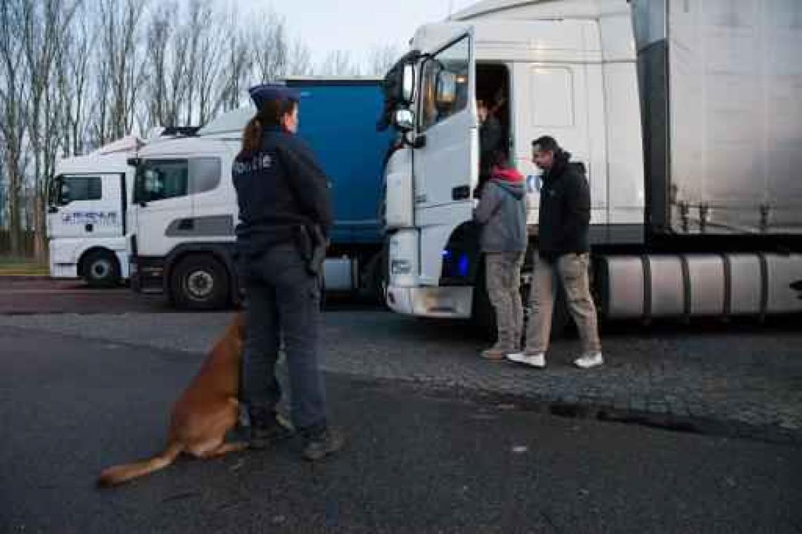 Geen structurele oplossing voor bewaking snelwegparkings