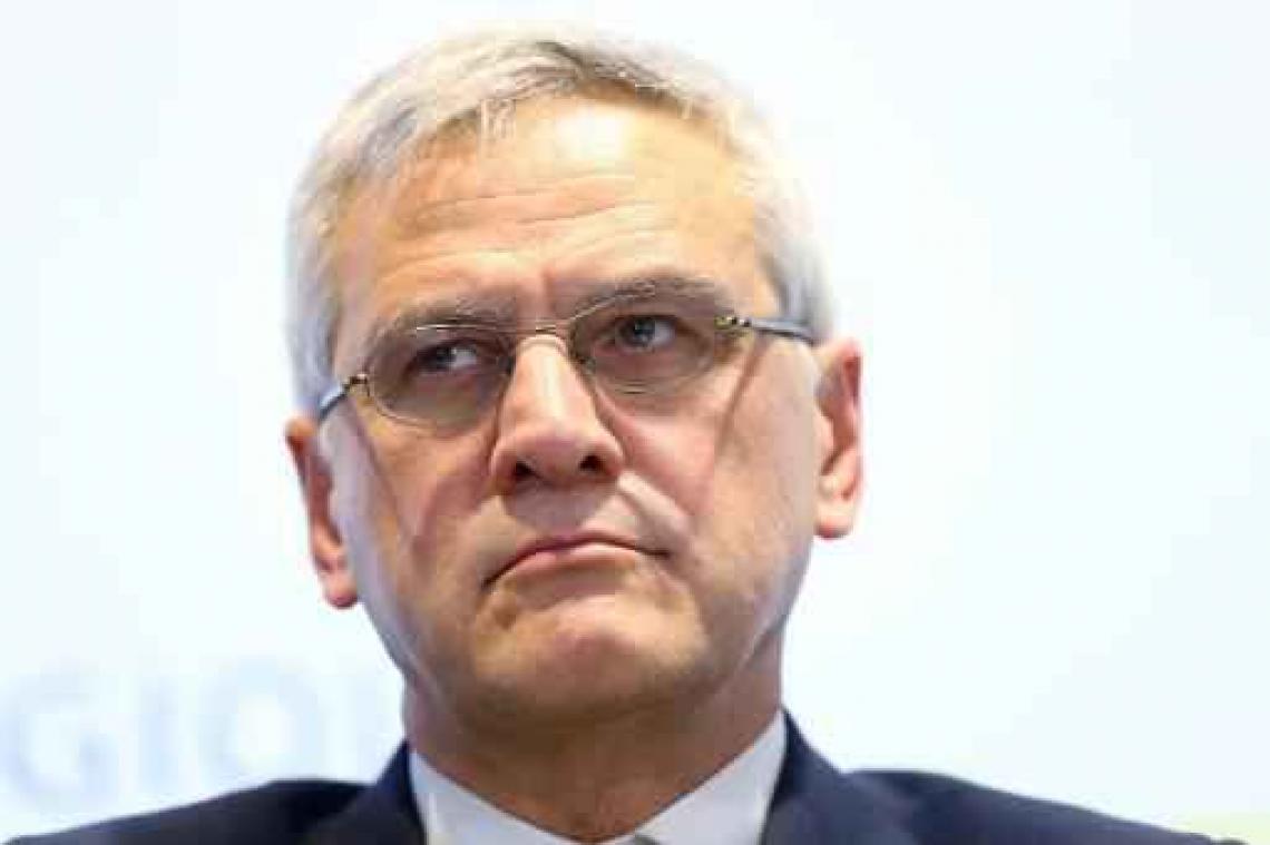 Minister Peeters kondigt hervorming garantieregels aan