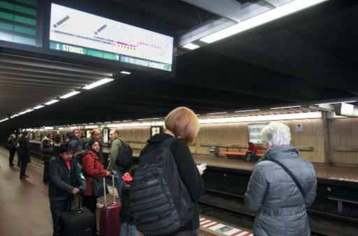 Tegen september gratis wifi in alle Brusselse metrostations
