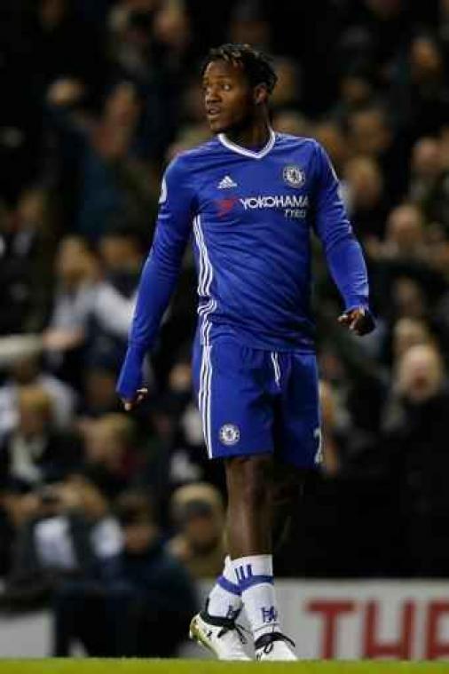 Batshuayi krijgt zondag kans om zich te bewijzen bij Chelsea