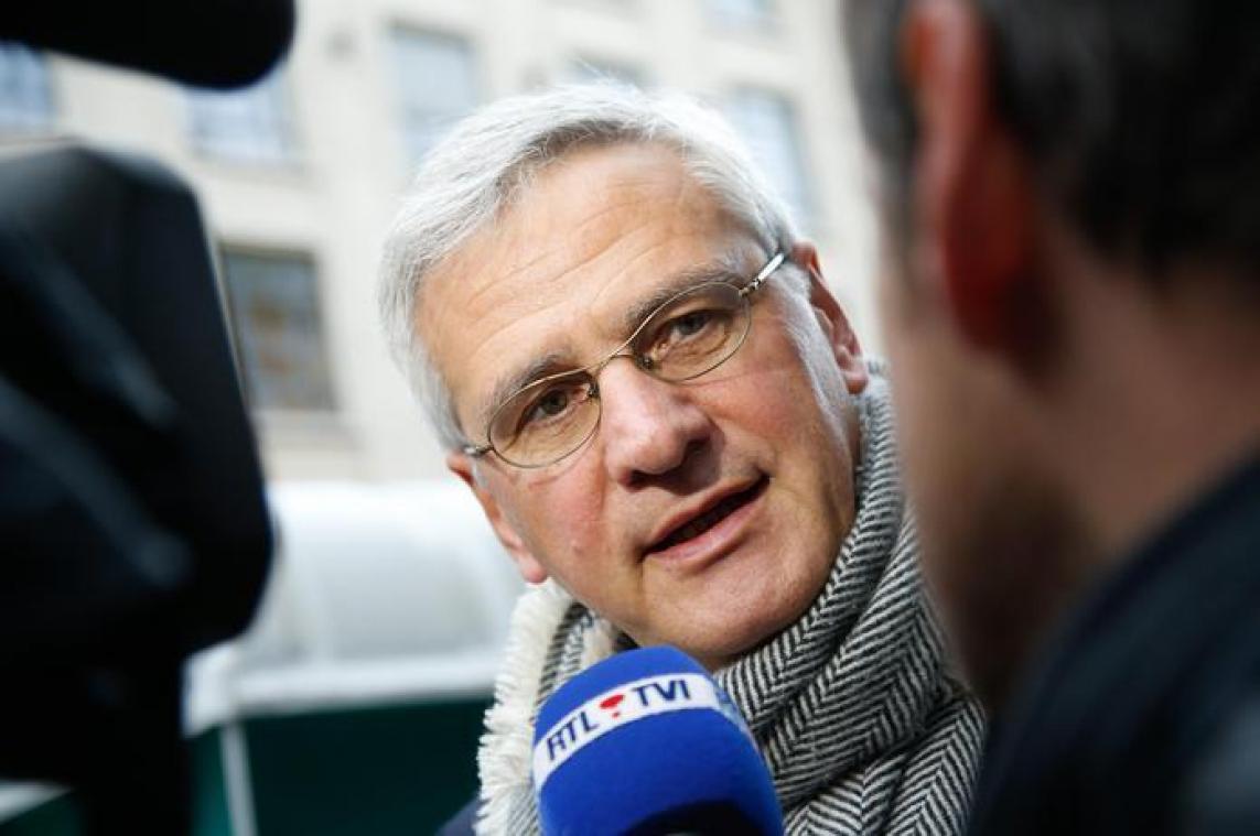 Peeters vraagt sociaal overleg om haast te maken