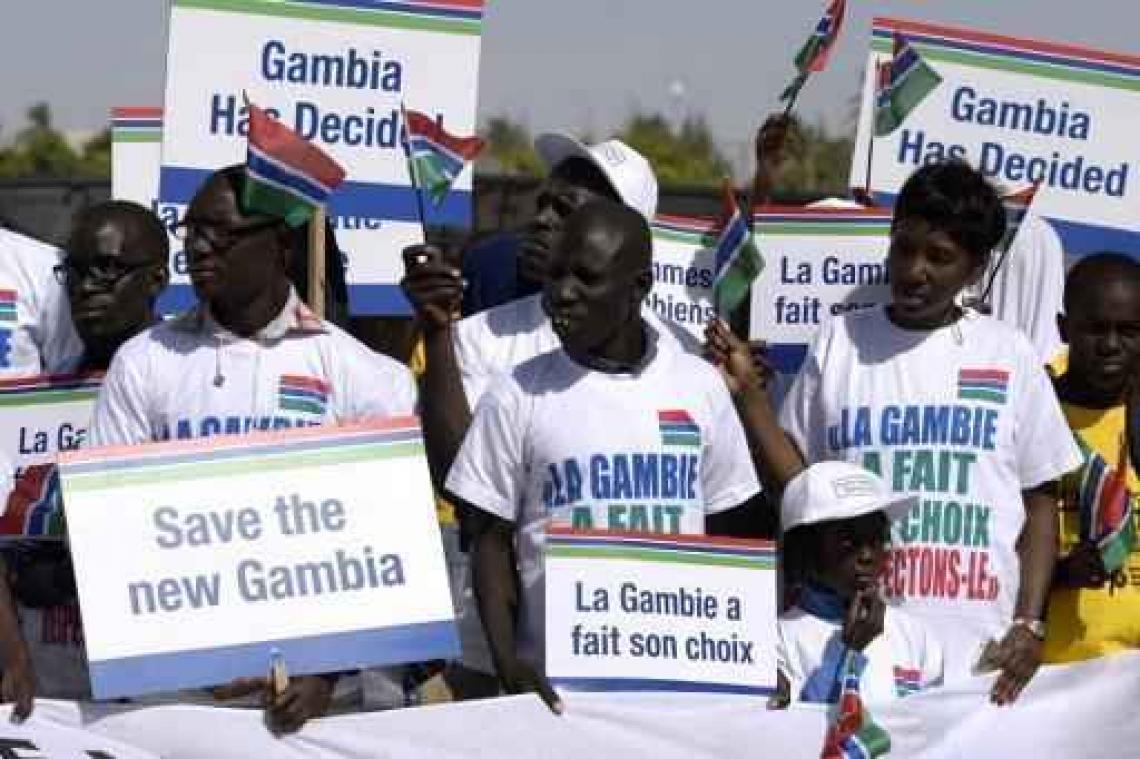 Presidentsverkiezingen Gambia - Twaalf ambassadeurs de laan uitgestuurd