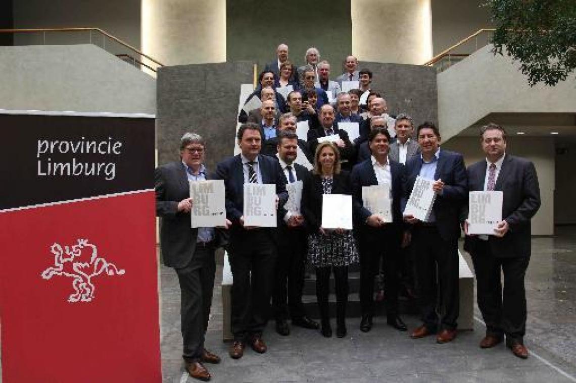Limburgse gouverneur stelt boek "Limburg 1995-2015" voor