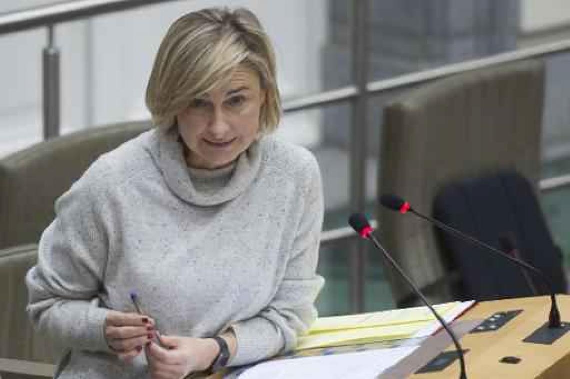 Crevits: "Hoop op heel korte termijn duidelijkheid te kunnen verschaffen over onderwijshervorming"