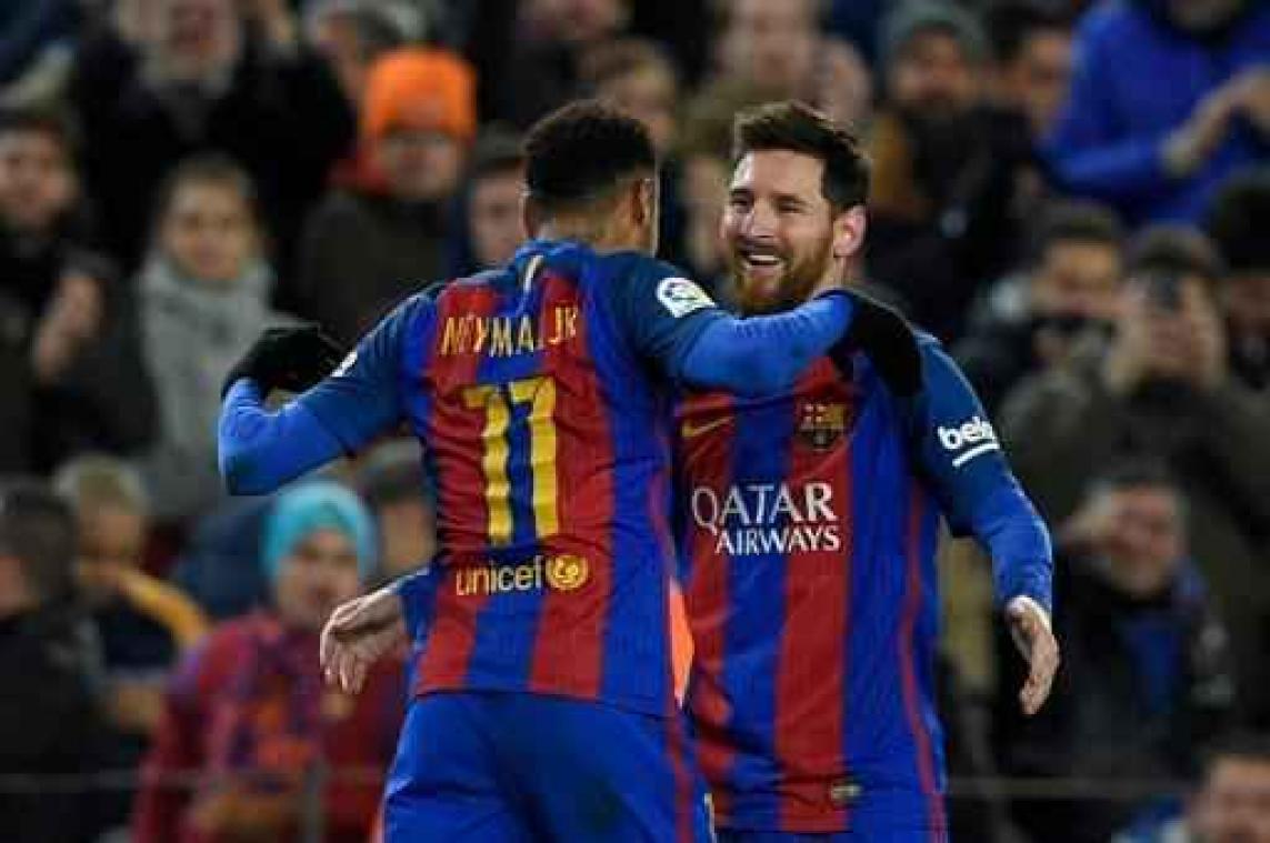 Copa del Rey - Lionel Messi trapt Barcelona naar kwartfinales, honderdste doelpunt voor Luis Suarez