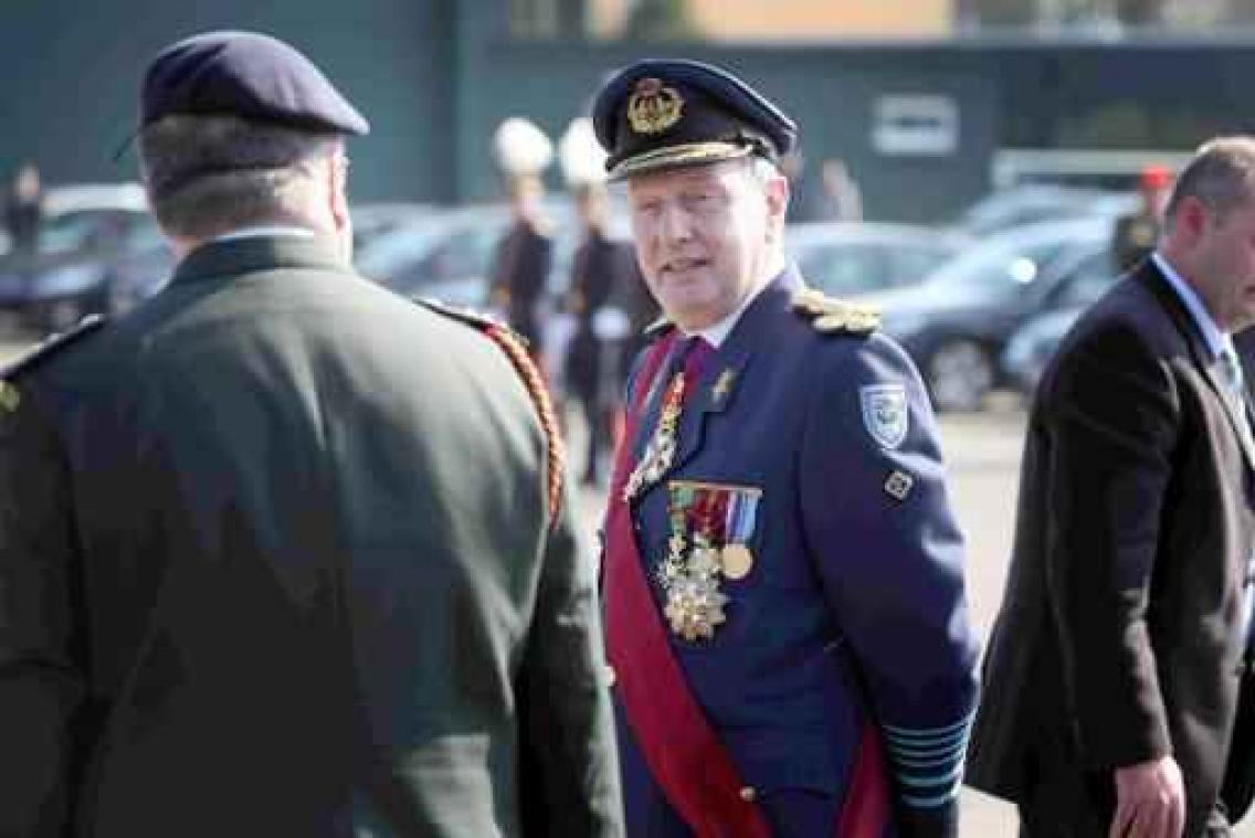 Drie Defensieministers op begrafenis van voormalig legertopman