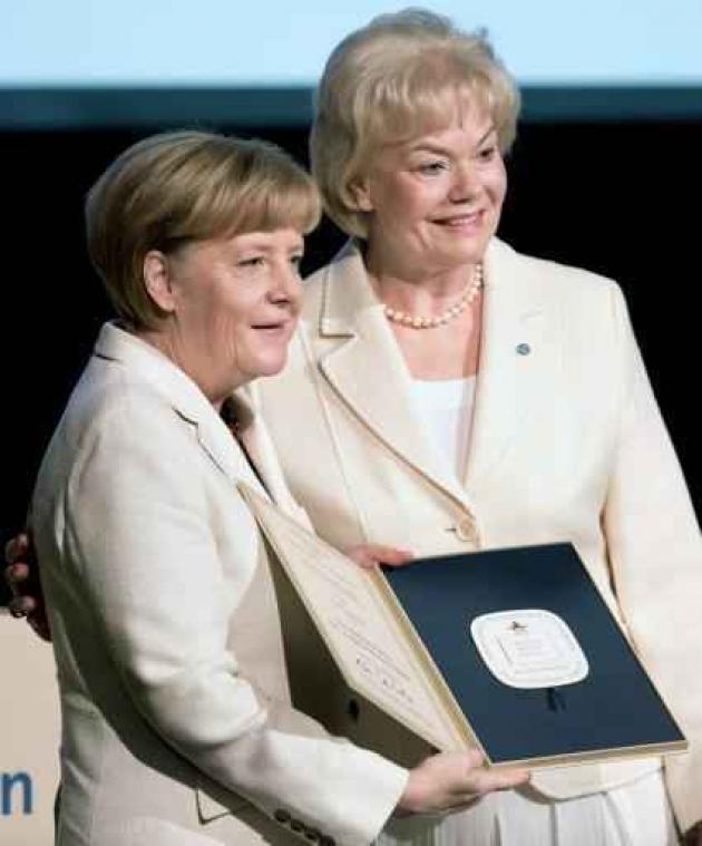 Partijgenote van Merkel stapt op uit onvrede met vluchtelingenbeleid