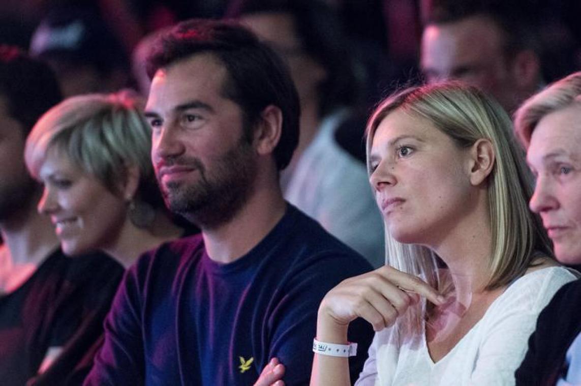 Nathalie Meskens duikt op op dating-app Tinder