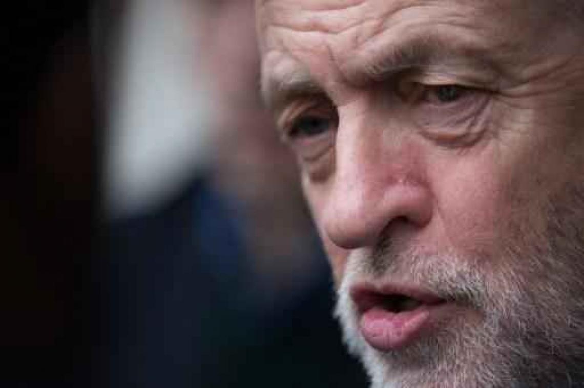UKIP begroet "echte vooruitgang", linkse oppositie vreest belastingparadijs