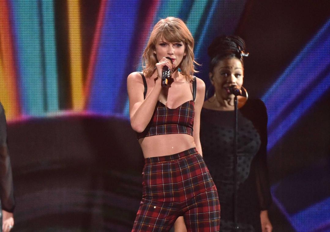 Taylor Swift verzekert haar benen voor 40 miljoen dollar