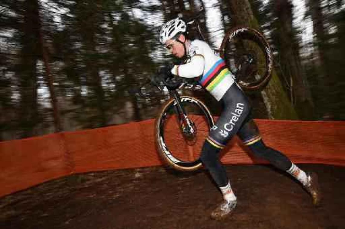 Wout van Aert zegt af voor Hoogerheide