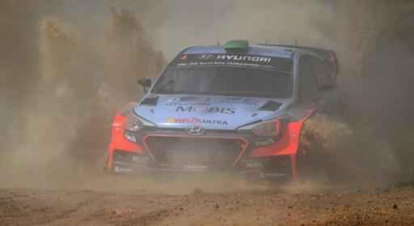 Hyundai Motorsport trekt wagen Hayden Paddon terug