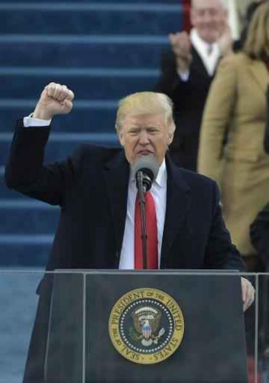 Trump: "We dragen de macht opnieuw over van Washington aan het volk"