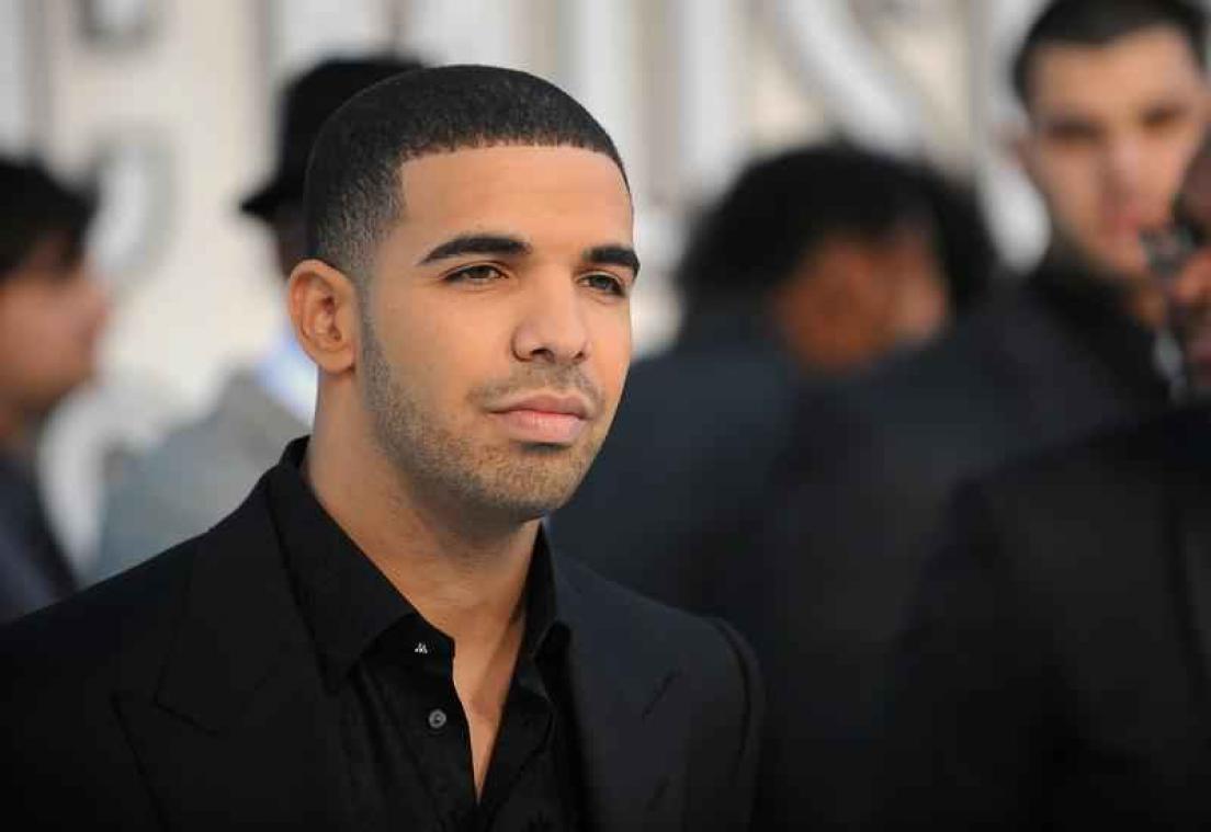 Drake treedt op tijdens Bar Mitswa