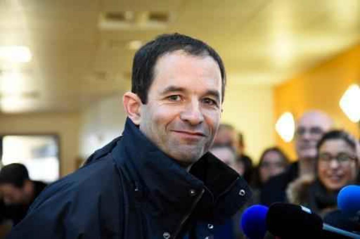 Voorverkiezingen Franse socialisten - Ex-premier Valls en outsider Hamon op weg naar tweede ronde