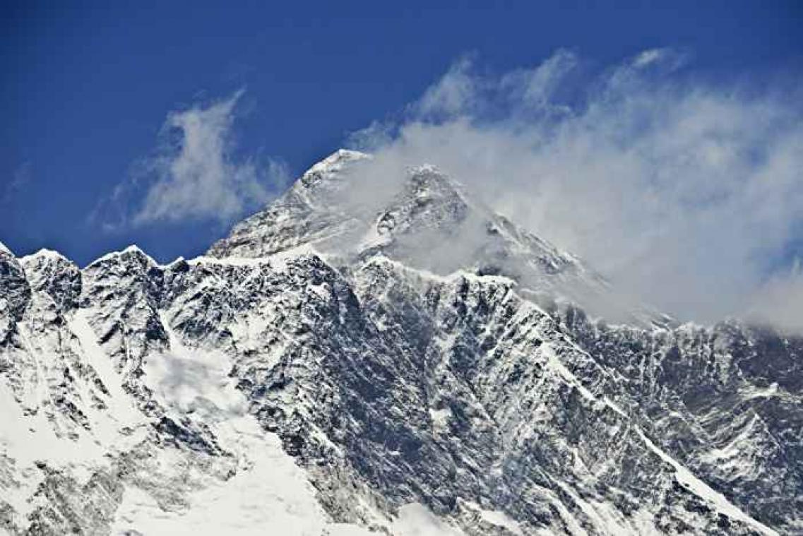 Is de Mount Everest aan het krimpen?
