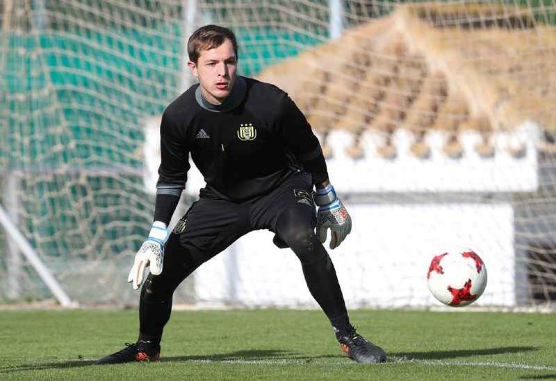 Anderlecht en Deportivo wisselen keepers uit