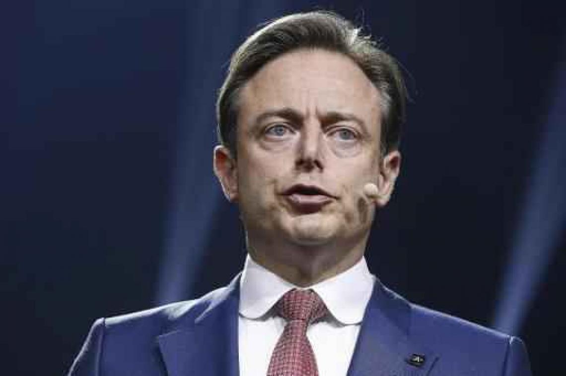 N-VA eist excuses van VVSG voor "ludieke folder"