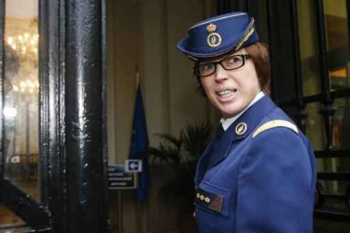Graaicultuur repatriëringen - Topvrouw politie roept op tot spoedoverleg