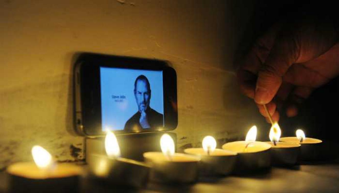 CEO Apple bood Steve Jobs leverdonatie aan op sterfbed 