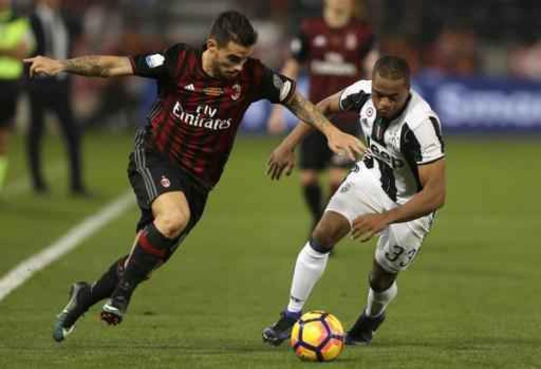 Ligue 1 - Olympique Marseille leent Juventus-verdediger Patrice Evra
