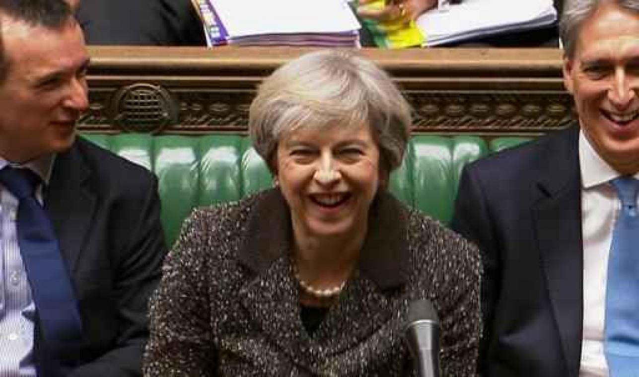 Regering-May legt wetsontwerp over activering artikel 50 neer